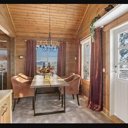 Cabin With Breathtaking Views! * Kviteseid