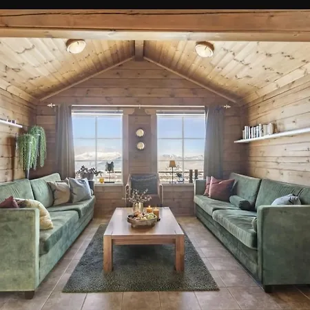 Cabin With Breathtaking Views! *